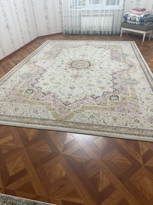 Ковер в зал, плотный