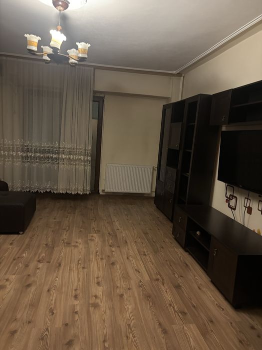 Apartament 3 camere de vanzare