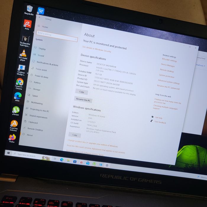 Продавам мощен геймърски лаптоп от САЩ нов Аsus  rog