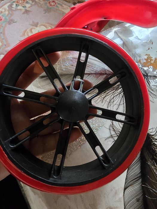 Колеса на базарная тележку