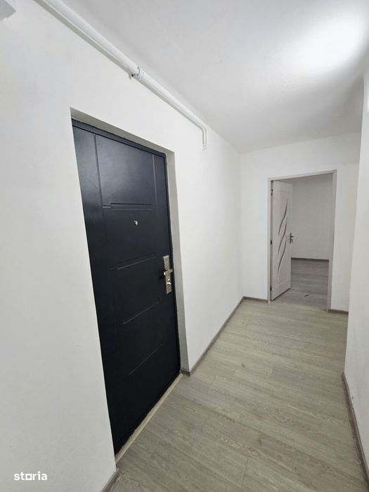 Apartament cu 2 camere decomandat Nicolina-Pizza Nico, Renovat, Etaj 2