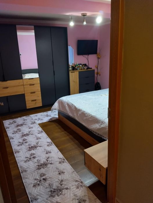 Продавасе двоетажна къща напълно обзаведена