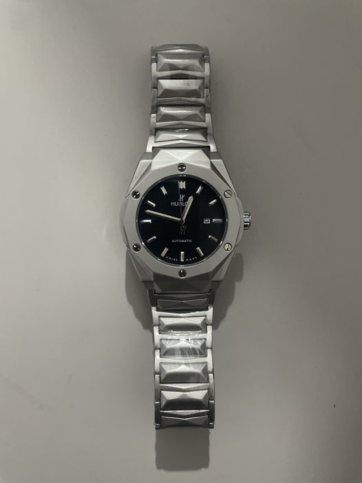 Часы Hublot часы