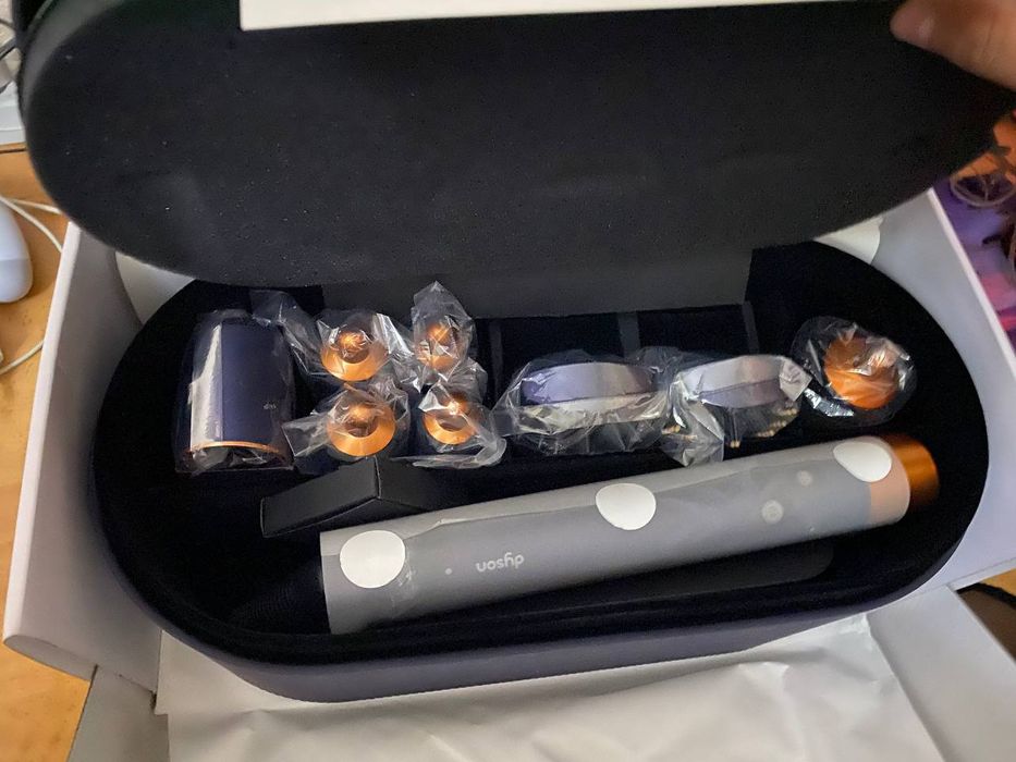 Срочно продается Dyson Airwrap Complete