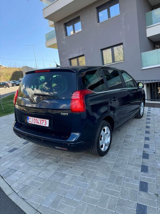 Peugeot 5008 / 7 Locuri / 1.6HDI