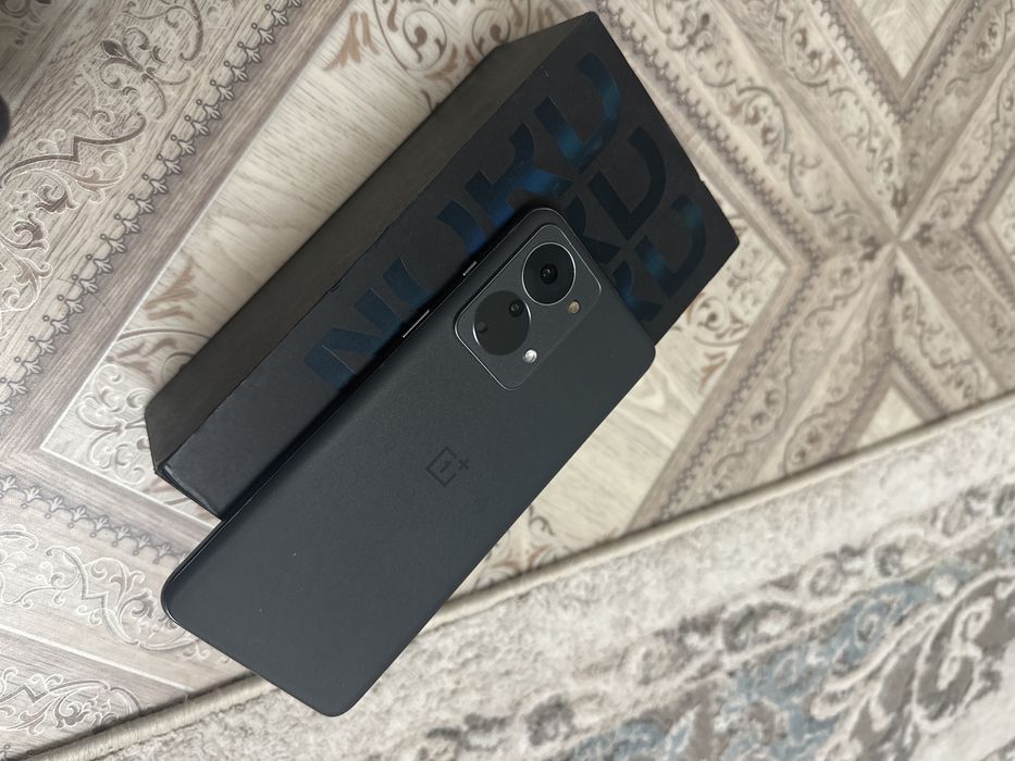 Игровой смартфон oneplus nord 2t 8/256