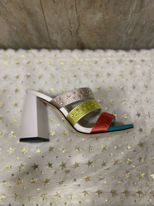 Karl Lagerfeld токчета