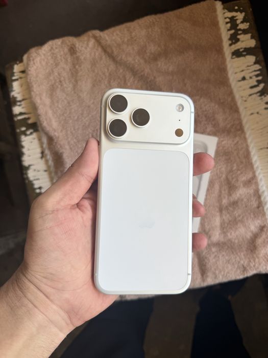 iphone 17 pro max pamit 256g yomkost 97% holati oqip tel qlila karopka