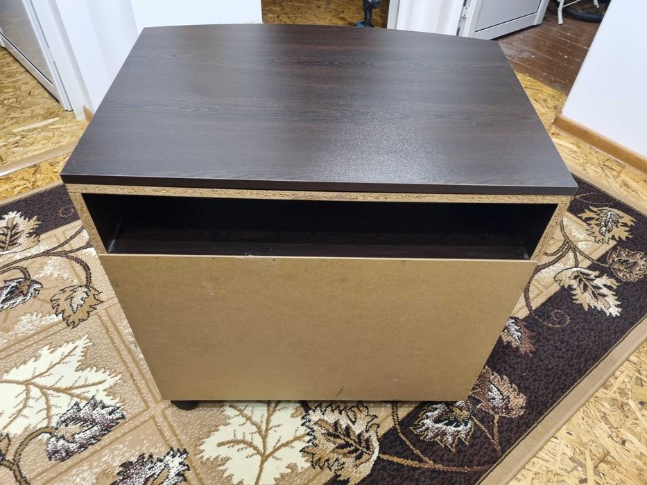 Шкаф за телевизор