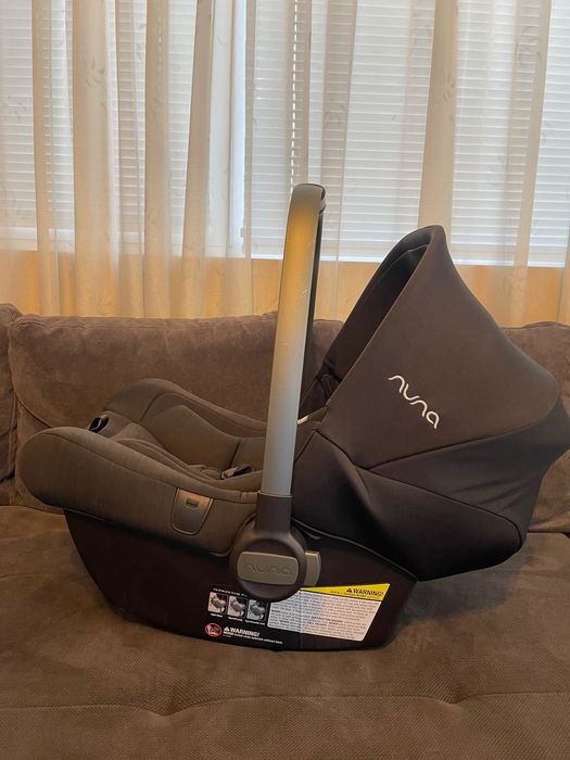 Кошче за кола за бебе Nuna
