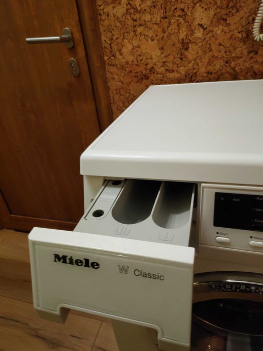 Миялна машина Miele Classik