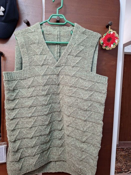 Vand vesta -ilic de lana batbatesc