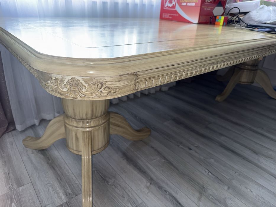 Стол хорошего качества