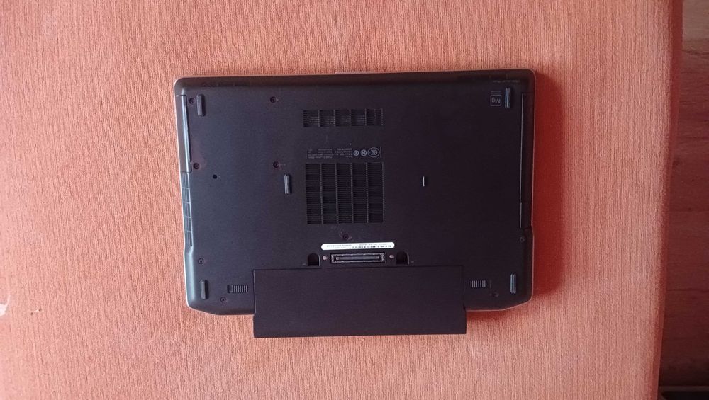laptop Dell  Latitude E 6150 ,6420