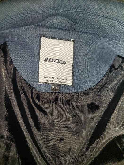 Преходно яке момче