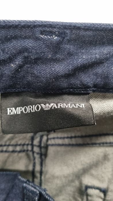 Vand pantaloni Emporio Armani noi nefolositi cu eticheta