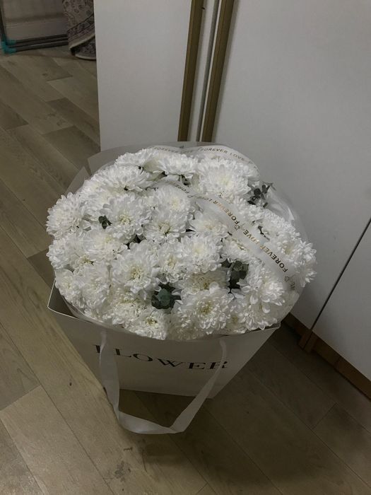 Гүл сатыладыыыыы