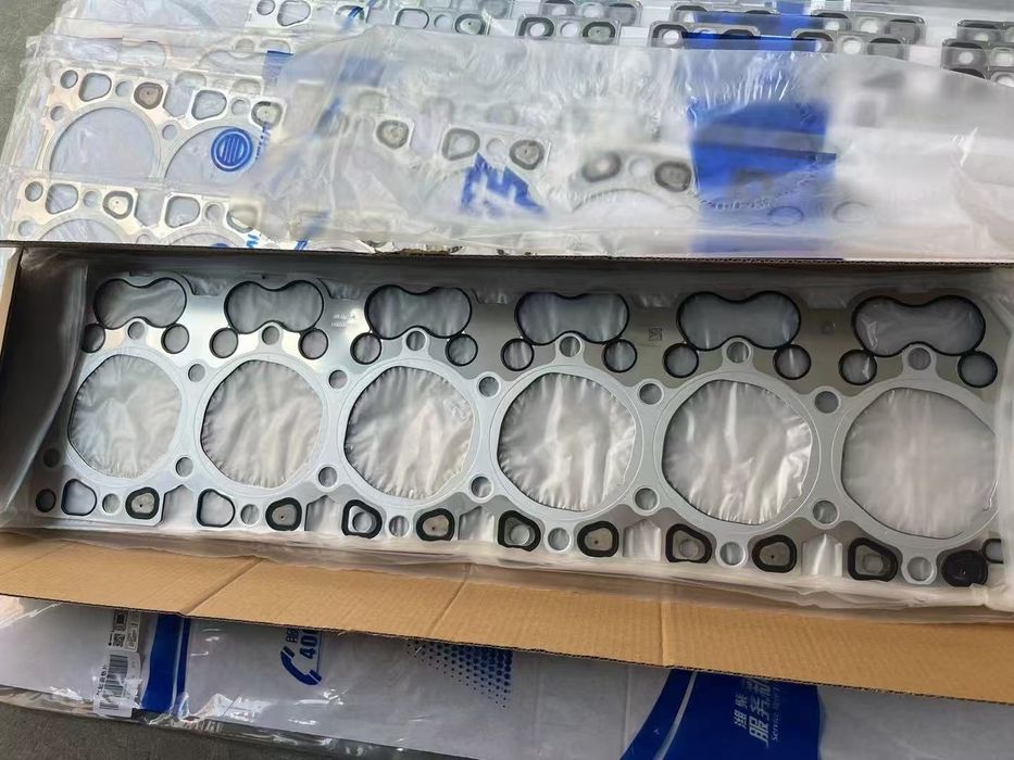 Запчасти из Китая для экскаваторов и самосвалов