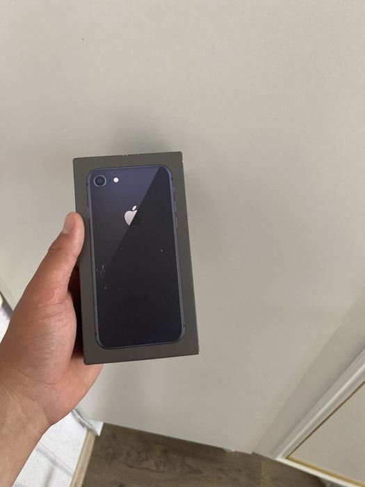 IPhone 8, 35 000
