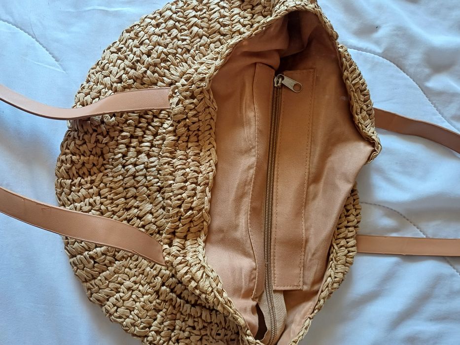 Чанти чисто нови