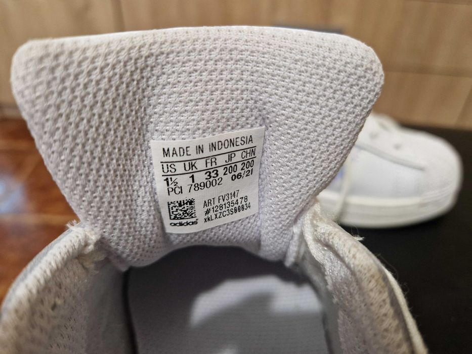 Маратонки adidas superstar