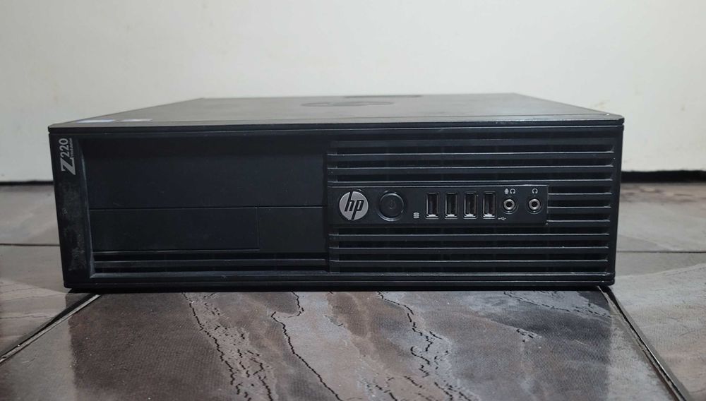 Работна станция HP