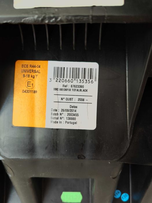 Столче за автомобил със система изофикс