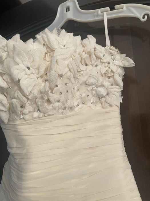 Rochie de mireasa Romona Keveza Noua