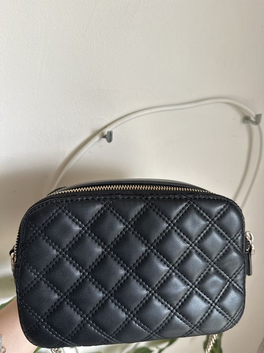 оригинална чанта guess