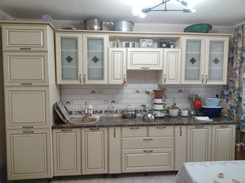Продам кухонную гарнитуру