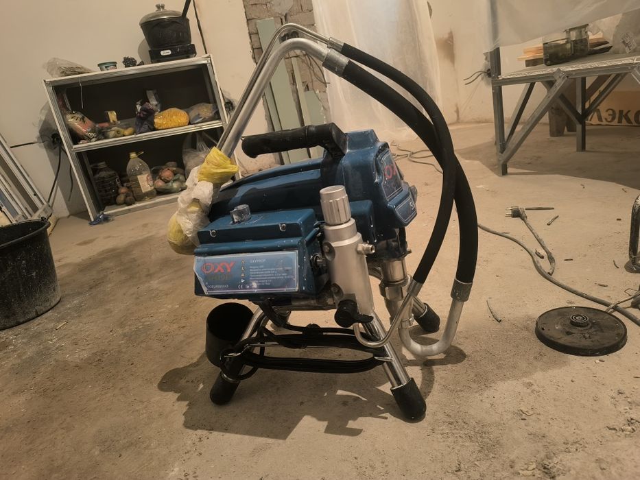 Безвоздушный краскопульт