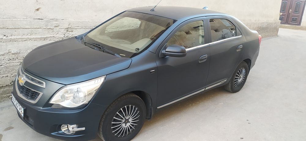 Кобилт сотилади.