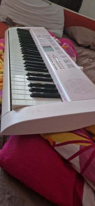 Синтезатор Casio