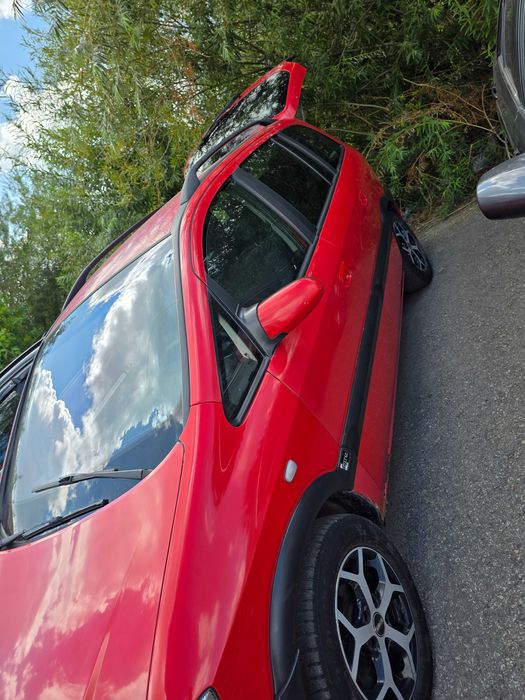 Автомобиль Opel Zafira