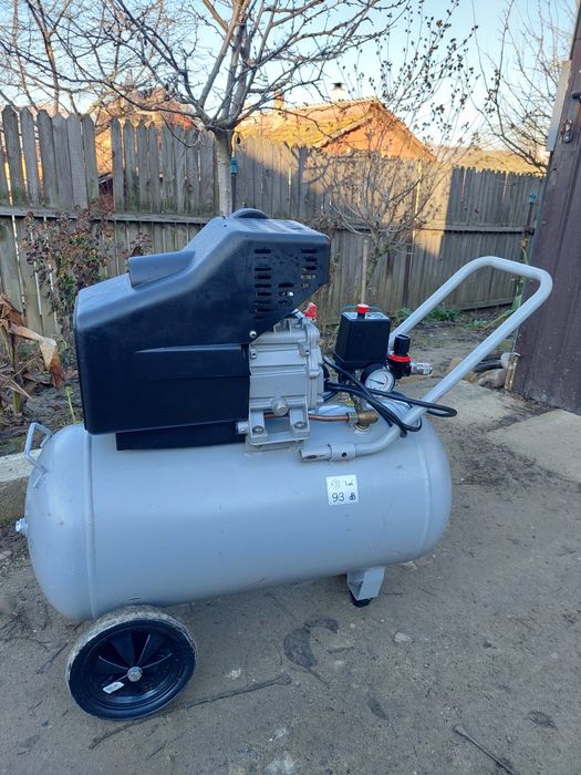Compresor aer 50 litri.