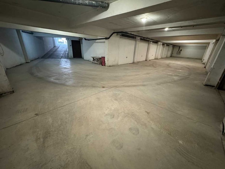 Самостоятелен гараж 16 кв.м | Ток | Зелена зона