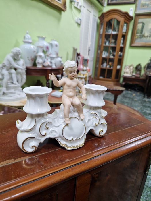 Рядък уникален антикварен порцеланов свещник Schau bach kunst