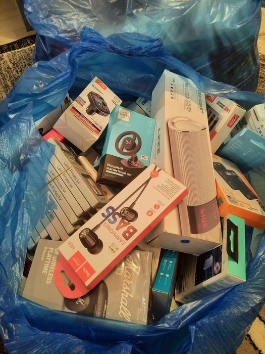 Распродажа сотовых аксессуаров