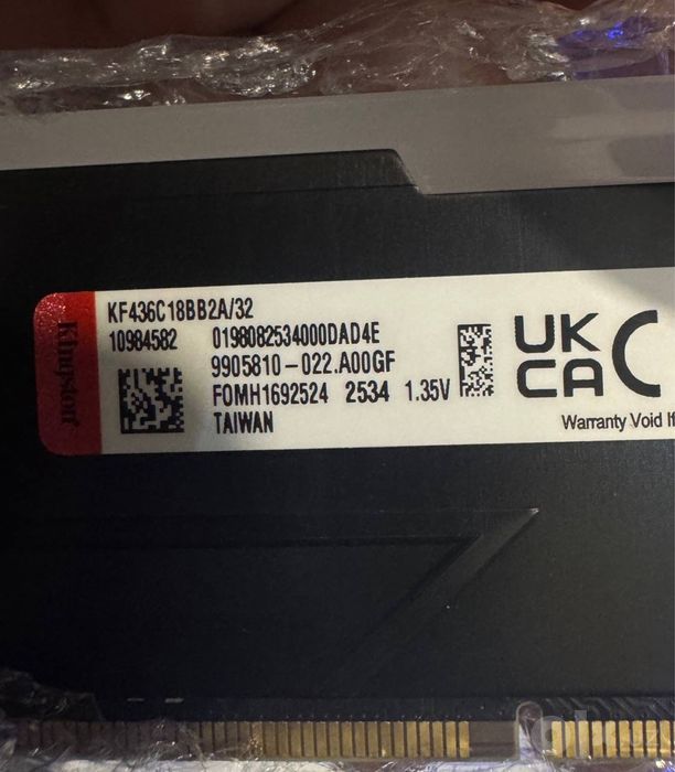 ОЗУ RAM Kingston Fury Beast RGB 32GB DDR4 3600MHz