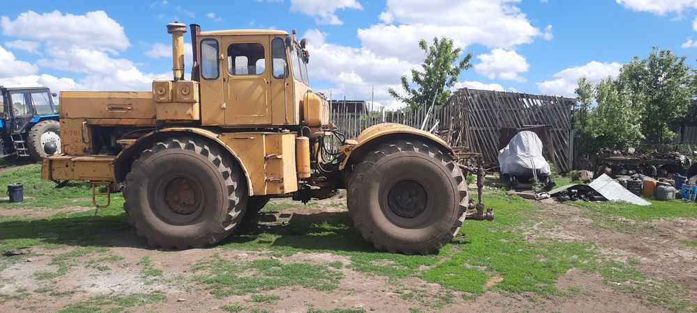 Продам кировец К701