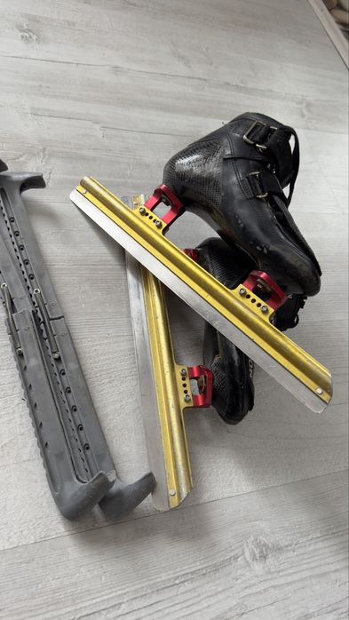 Коньки 36 размер.