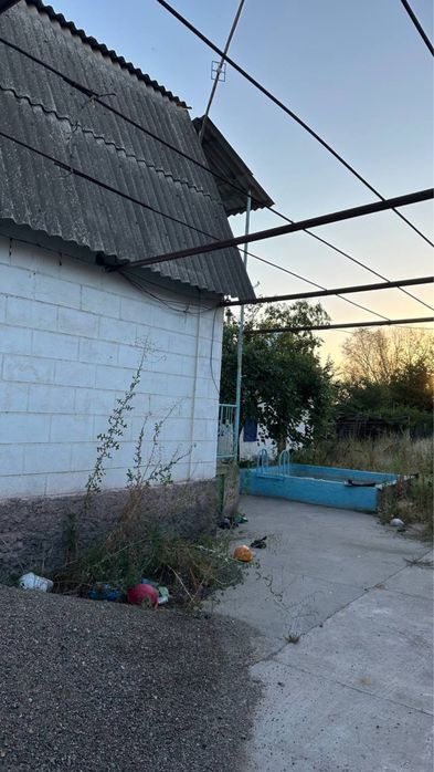 Dacha hovli sotiladi 8 sotih