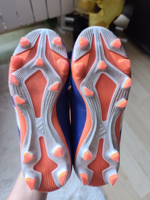 Бутонки Adidas predator 34 номер обувани веднъж