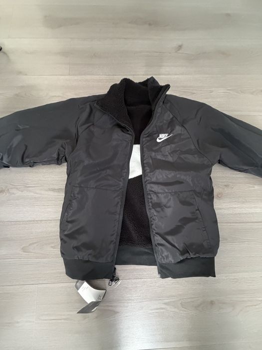 geaca cu doua fete nike