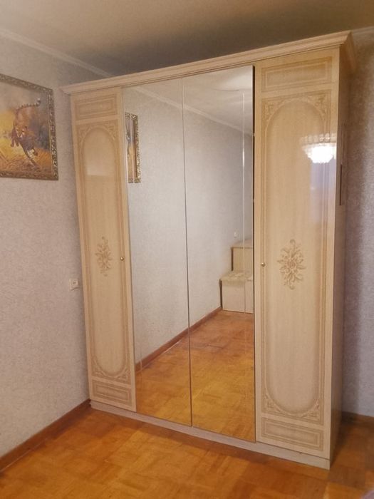 Продам спальный гарнитур 45000