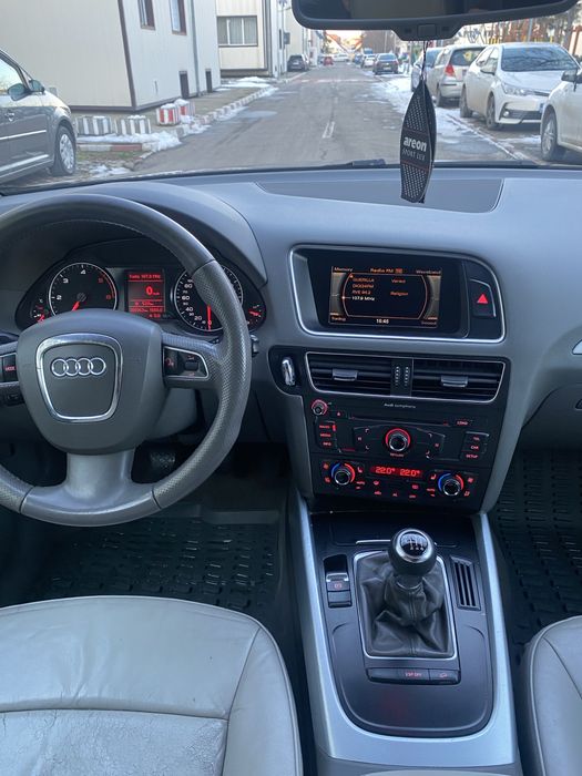 Audi Q5 quattro 2.0 diesel manual 6.1