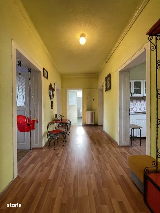 Apartament rar pe piata - la un minut distanta de zona zero a Dejului