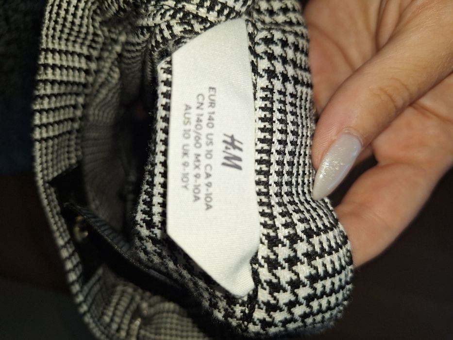 Пола и риза за първи учебен ден