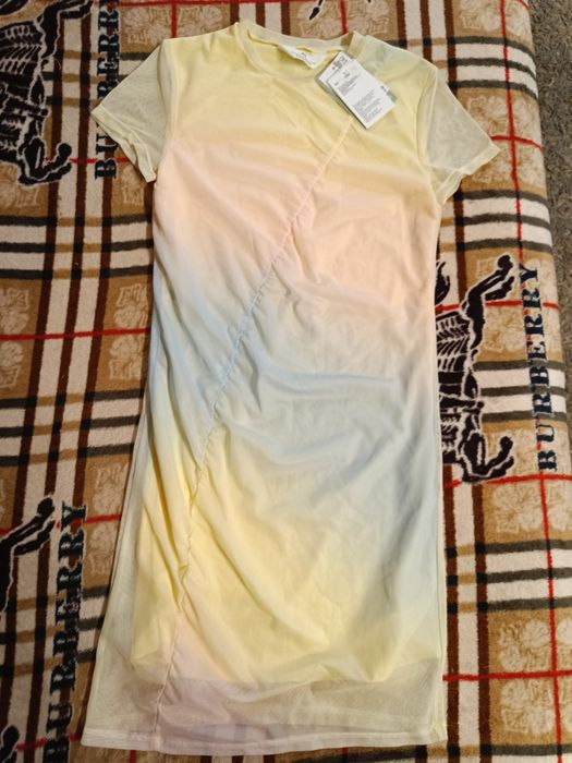 Платье  новое H&M 12-14 лет