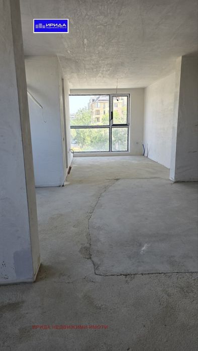 Просторен четиристаен апартамент в Гоце Делчев с АКТ 16!